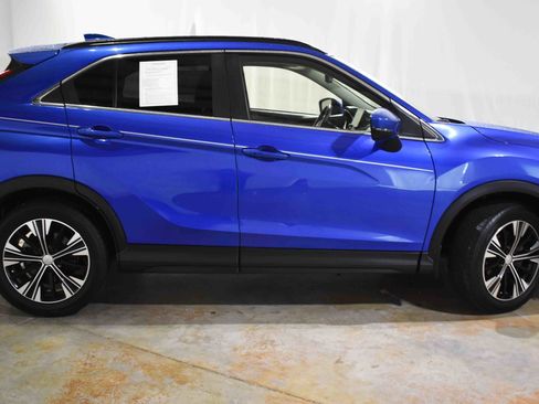 Used 2022 Mitsubishi Eclipse Cross SE image 10