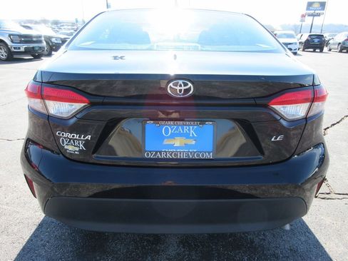 Used 2023 Toyota Corolla LE image 4