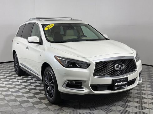 Used 2018 INFINITI QX60 Luxe w/ Deluxe Technology Package image 3