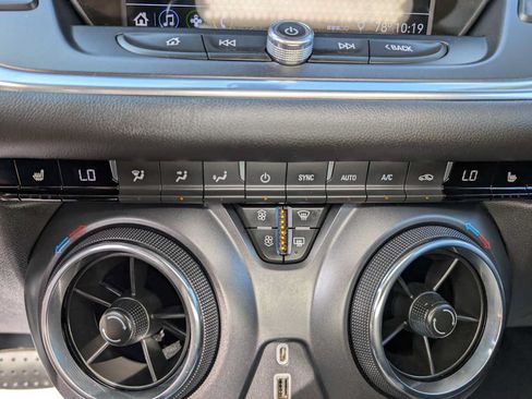 Certified 2019 Chevrolet Blazer LT AWD/4WD image 30