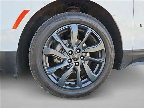 Used 2022 Chevrolet Equinox RS FWD image 23