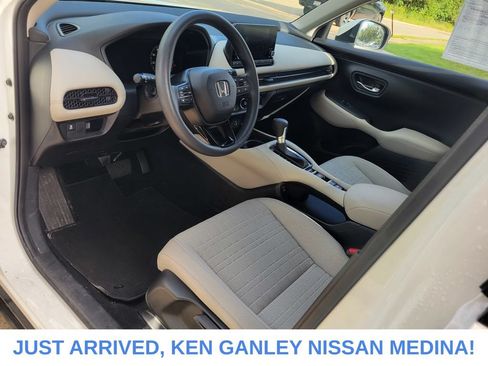 Used 2024 Honda HR-V LX image 9