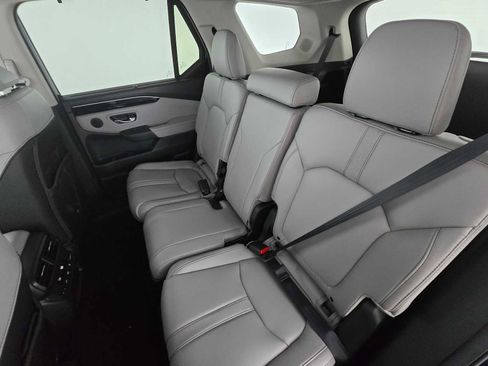 New 2025 Honda Pilot Touring image 19