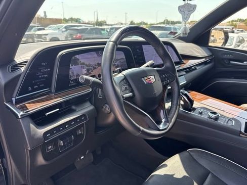 Used 2024 Cadillac Escalade Premium Luxury w/ Performance Package AWD/4WD image 14
