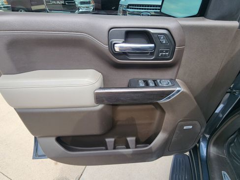 Used 2019 Chevrolet Silverado 1500 LTZ w/ LTZ Premium Package image 12