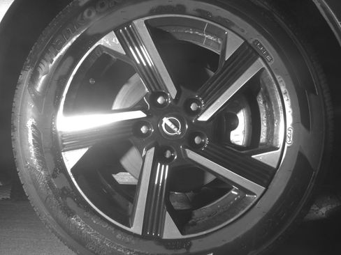 Used 2025 Nissan Sentra SV FWD image 13