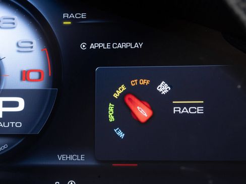 Used 2025 Ferrari 12Cilindri RWD image 38