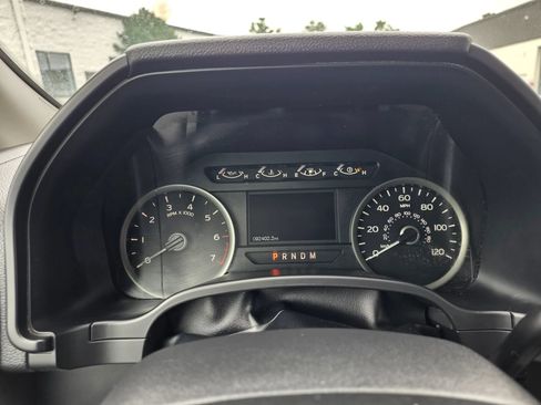 Used 2018 Ford F150 XLT w/ Equipment Group 302A Luxury AWD/4WD image 18