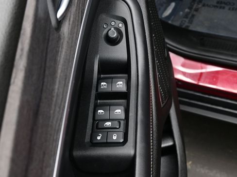 Used 2025 Jeep Grand Cherokee L Limited w/ Luxury Tech Group II AWD/4WD image 13