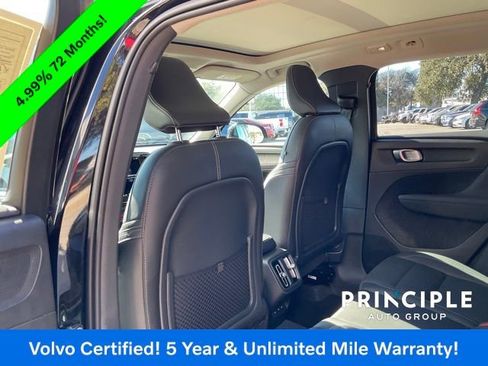 Certified 2025 Volvo XC40 B5 Core image 27