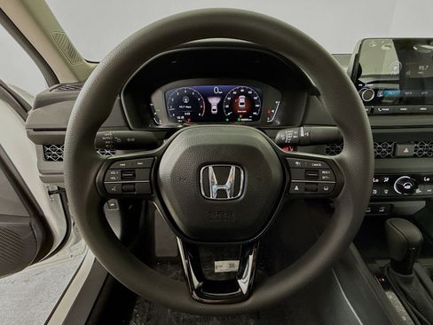 New 2025 Honda Accord SE image 9