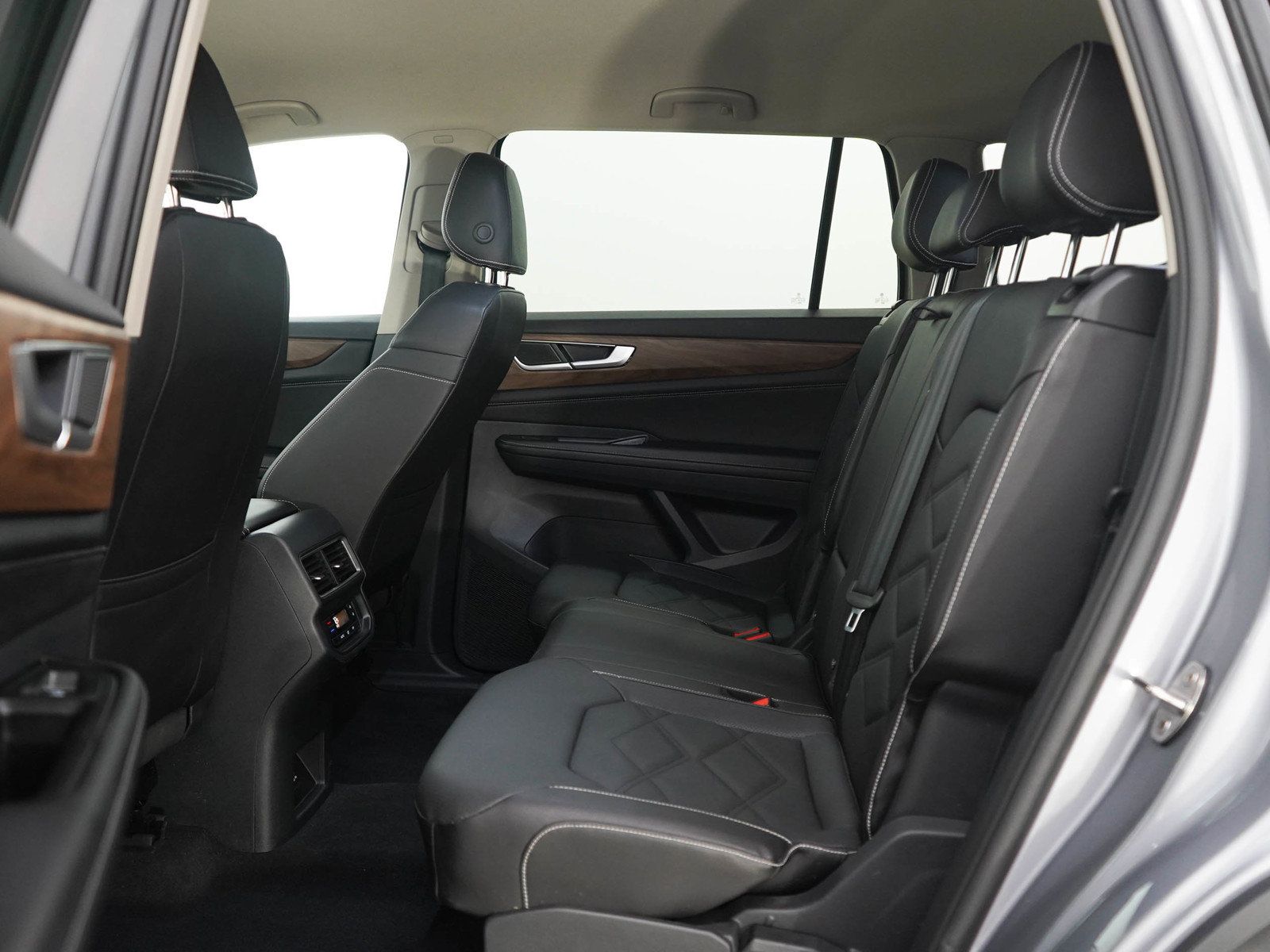 Used 2026 Volkswagen Atlas SE AWD/4WD image 19