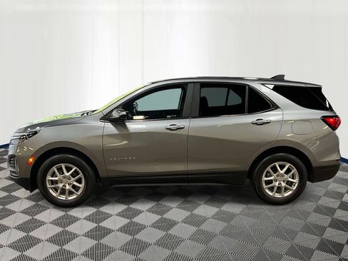 Used 2024 Chevrolet Equinox LT w/ LPO, Floor Liner Package FWD image 2