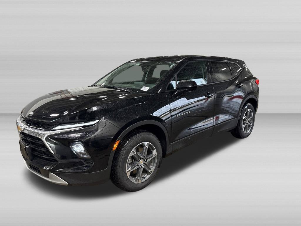 Used 2025 Chevrolet Blazer LT AWD/4WD image 7