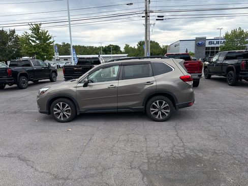 Used 2020 Subaru Forester Limited AWD/4WD image 18
