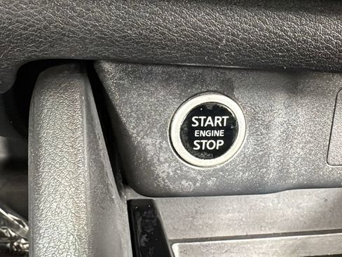 Used 2023 Nissan Rogue SV w/ SV Premium B Package image 24