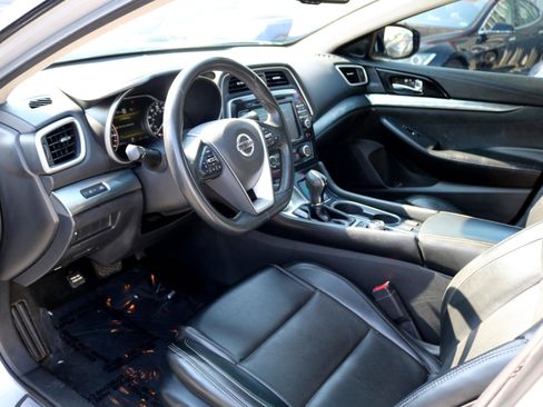 Used 2021 Nissan Maxima 3.5 SV w/ Floor Mat Group image 16