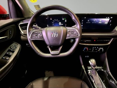 Used 2024 Buick Encore GX Sport Touring image 8