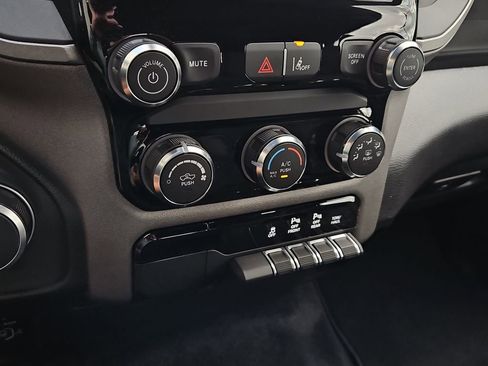 New 2026 RAM 1500 Express image 19