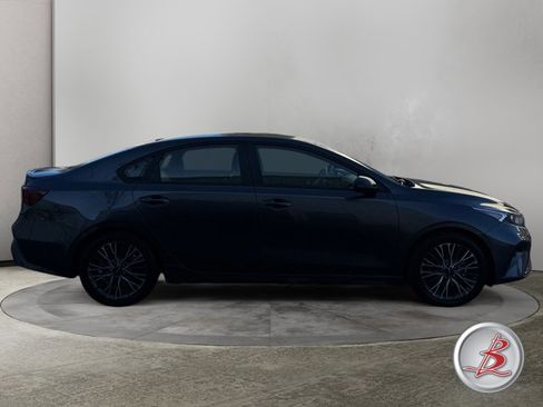 Used 2023 Kia Forte GT-Line w/ GT-Line Premium Package FWD image 8