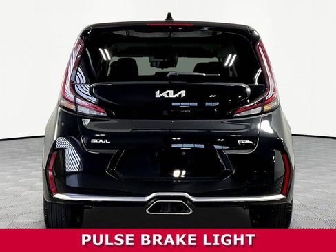 Used 2023 Kia Soul GT-Line w/ GT-Line Technology Package FWD image 5