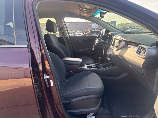 Used 2017 Kia Sorento AWD w/ LX V6 Convenience Package image 18