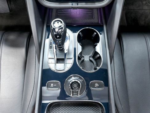 Used 2021 Bentley Bentayga w/ First Edition Specification AWD/4WD image 35