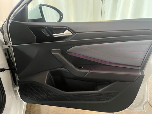 Used 2025 Volkswagen Jetta GLI Autobahn image 12