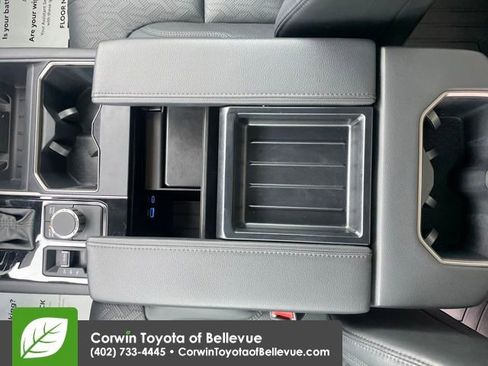 Used 2024 Toyota Tundra Limited image 26