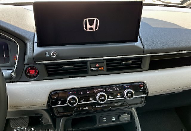 New 2026 Honda Pilot Touring image 20