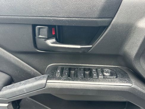 Used 2025 Toyota Tacoma SR5 image 11