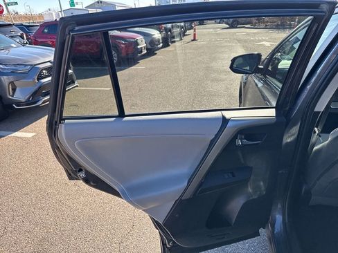 Used 2013 Toyota RAV4 Limited image 37