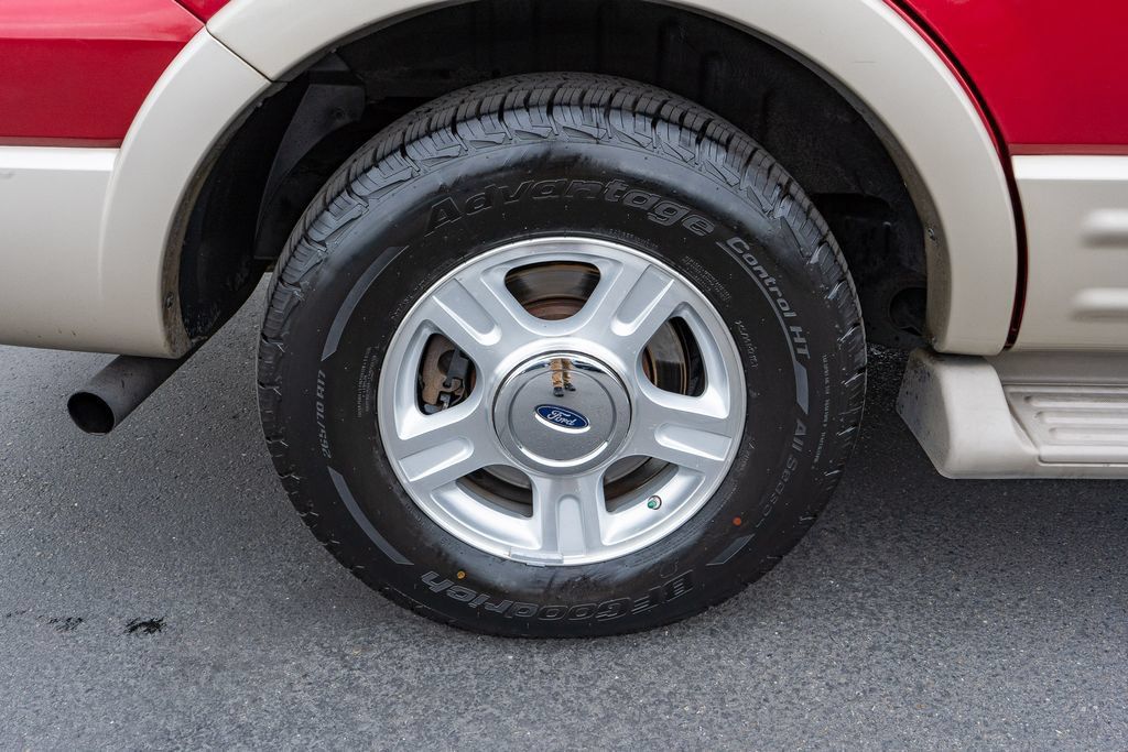 Used 2006 Ford Expedition Eddie Bauer AWD/4WD image 26