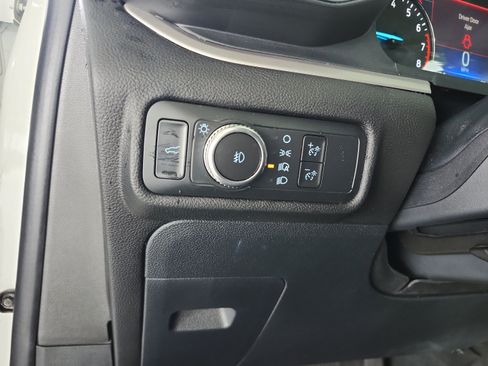 Used 2022 Ford Explorer XLT w/ Equipment Group 202A RWD image 13