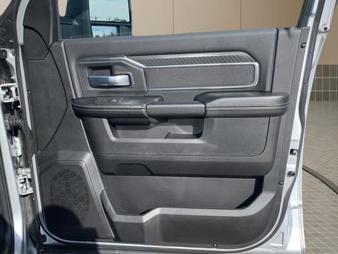 New 2026 RAM 2500 Big Horn AWD/4WD image 40
