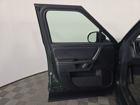 Used 2024 Rivian R1S Adventure AWD/4WD image 16