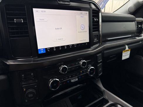 New 2026 Ford F250 Lariat w/ Chrome Package image 43