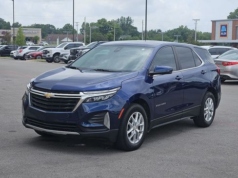 Used 2023 Chevrolet Equinox LT FWD image 2