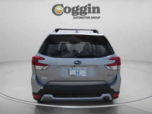 Used 2021 Subaru Forester Touring w/ Popular Package #2 image 5