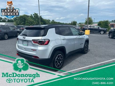 Used 2025 Jeep Compass Trailhawk AWD/4WD image 8