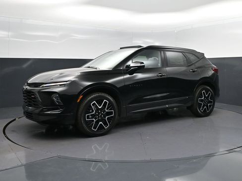 New 2026 Chevrolet Blazer RS w/ Driver Confidence II Package FWD image 3