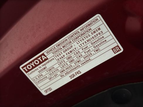 Used 2020 Toyota Highlander Platinum image 42