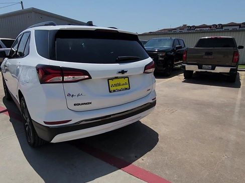 Certified 2023 Chevrolet Equinox RS w/ LPO, Floor Liner Package FWD image 7