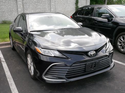 Certified 2024 Toyota Camry LE FWD image 3