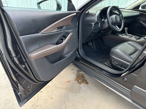 Used 2023 MAZDA CX-30 AWD 2.5 S w/ Premium Package image 11