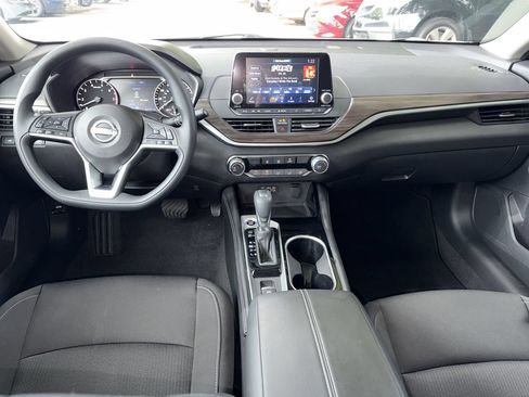 Certified 2023 Nissan Altima 2.5 SV AWD/4WD image 13