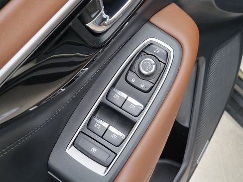 Used 2022 Subaru Outback Touring XT image 18