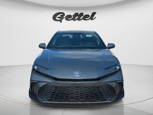 Used 2026 Toyota Camry SE FWD image 2