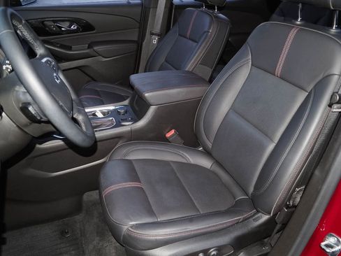 Used 2023 Chevrolet Traverse RS AWD/4WD image 24