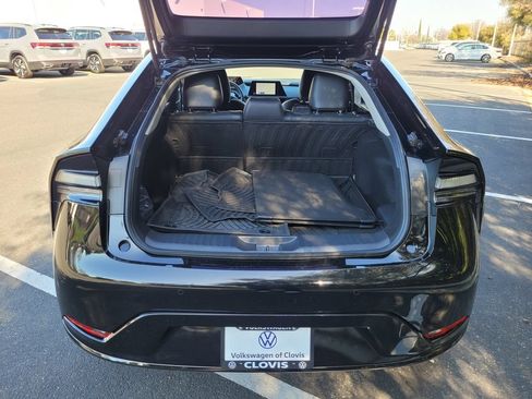 Used 2023 Toyota Prius Prime FWD image 27